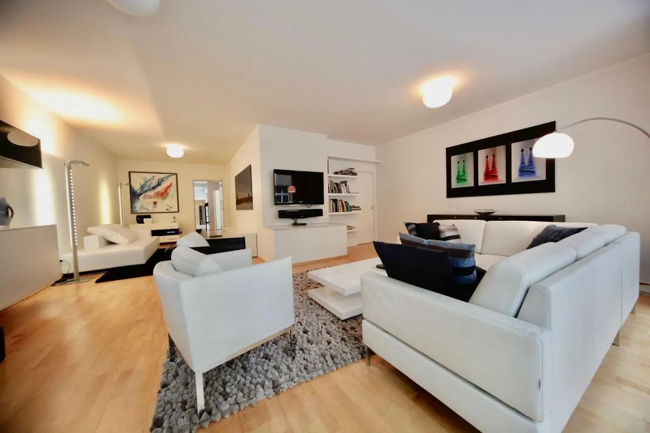 Dom Hotel Am Roemerbrunnen Κολωνία
